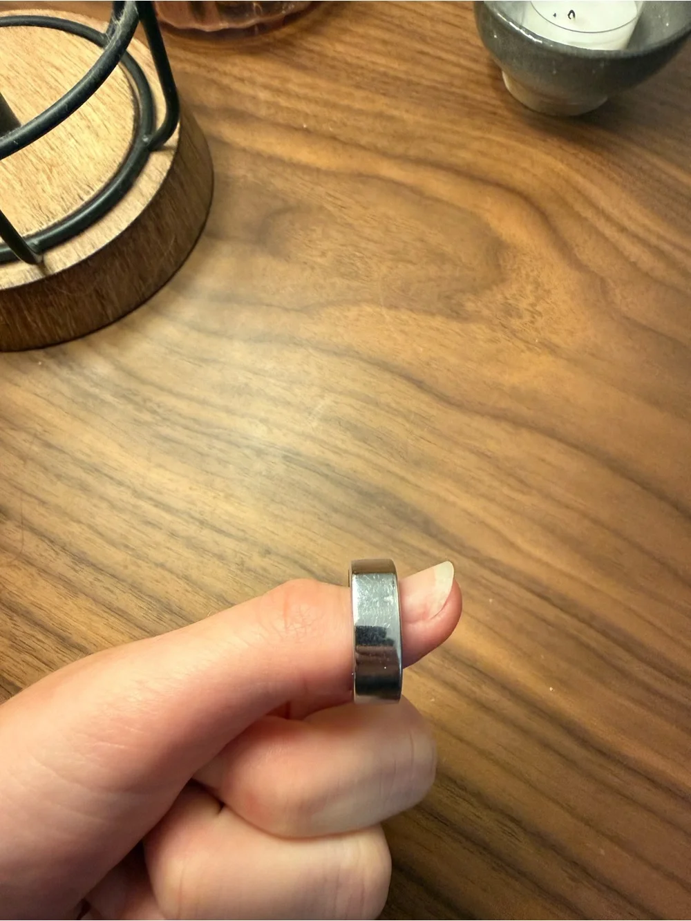 Oura Ring 3  - Silver with Charging Dock